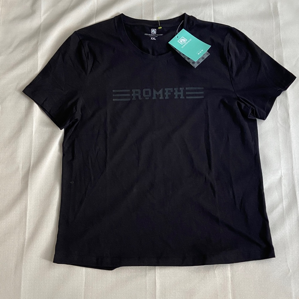 Romfh Classic Black Short Sleeve Tee. Size XXL